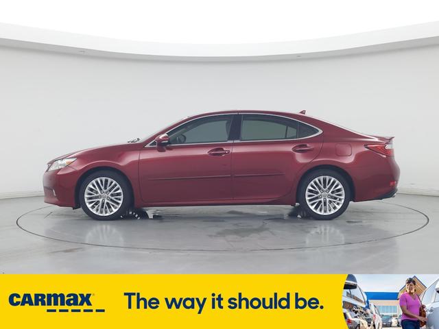 Photo of 2013 Burgundy Lexus ES 350