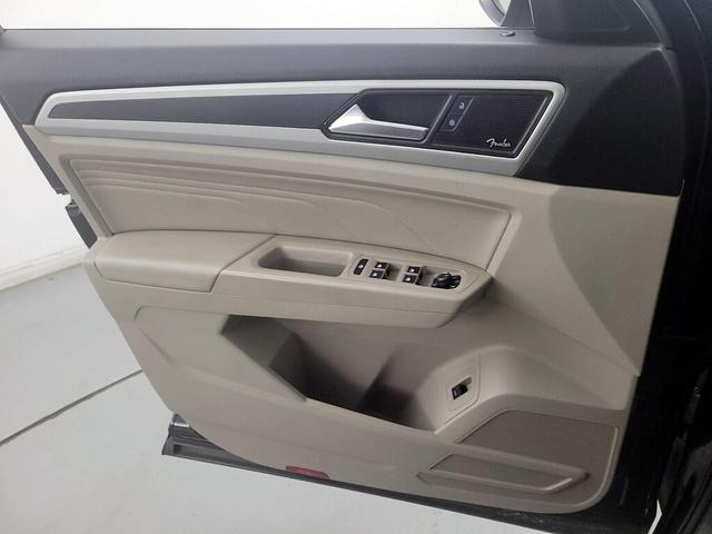Photo of 2023 Black Volkswagen Atlas