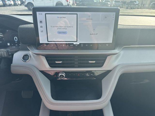 Photo of 2026 Star White Ford Explorer
