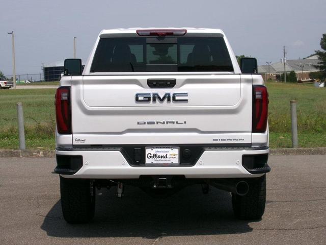 Photo of 2025 White Frost Tricoat GMC Sierra 2500