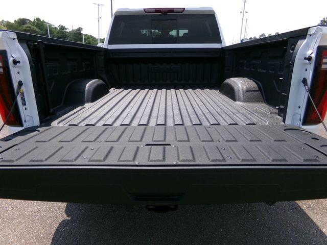 Photo of 2025 White Frost Tricoat GMC Sierra 2500