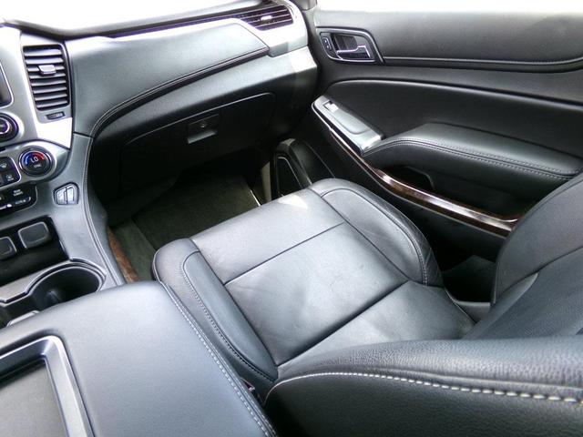 Photo of 2015 Silver Ice Metallic Chevrolet Tahoe