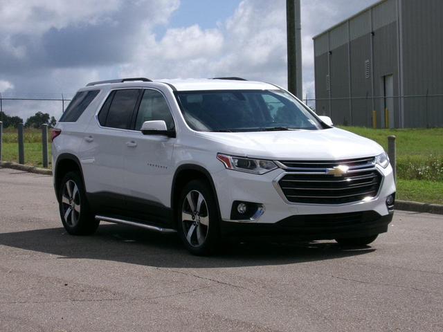 Photo of 2018 Summit White Chevrolet Traverse