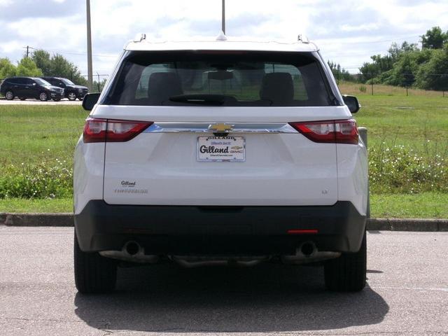 Photo of 2018 Summit White Chevrolet Traverse