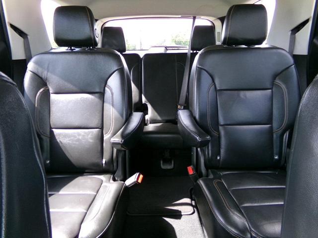 Photo of 2018 Summit White Chevrolet Traverse