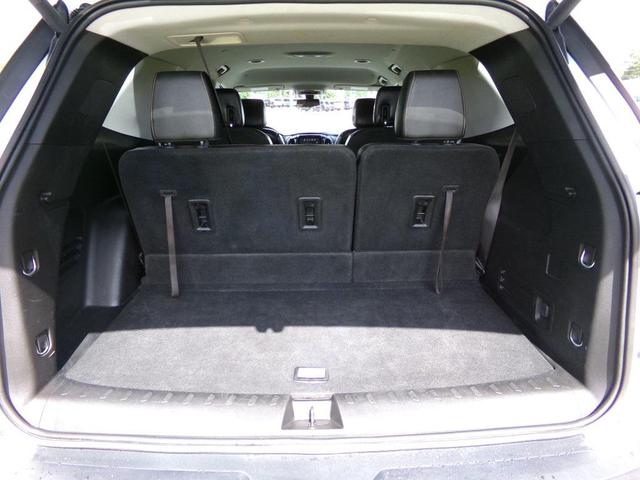Photo of 2018 Summit White Chevrolet Traverse