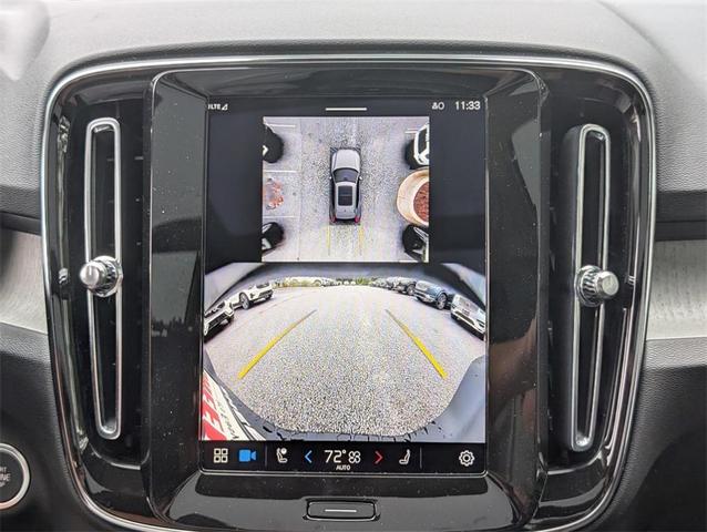 Photo of 2025 Gray Volvo XC40