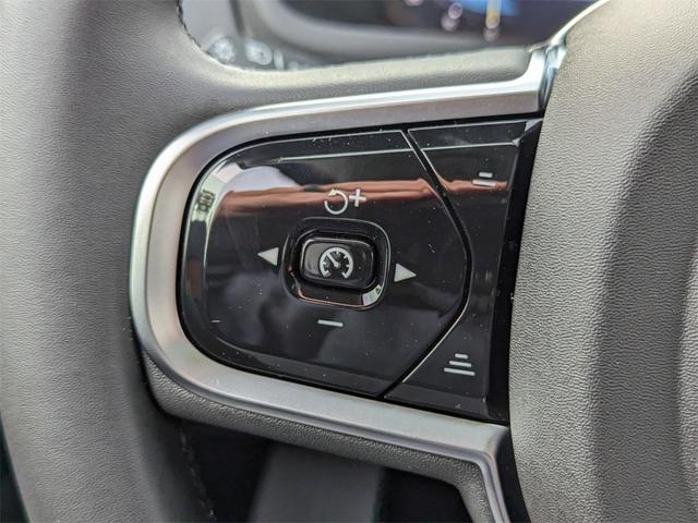 Photo of 2025 Metallic Volvo XC90 Plug-In Hybrid