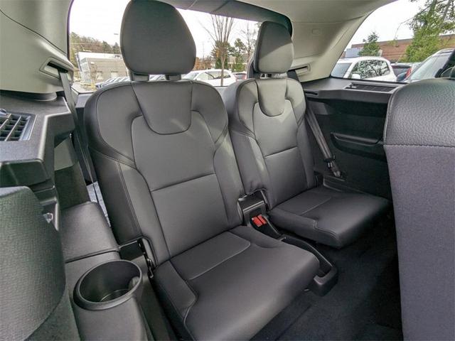Photo of 2025 Metallic Volvo XC90 Plug-In Hybrid