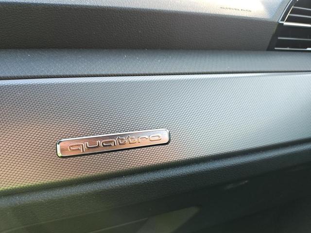 Photo of 2022 Glacier White Metallic Audi Q3