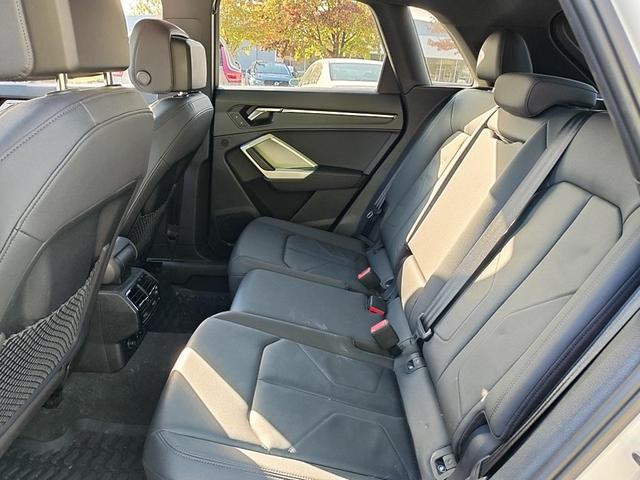 Photo of 2022 Glacier White Metallic Audi Q3