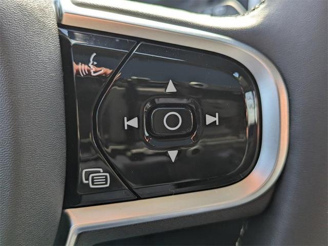 Photo of 2025 Onyx Black Volvo XC90 Plug-In Hybrid