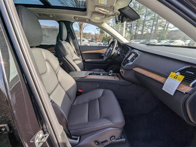 Photo of 2025 Onyx Black Volvo XC90 Plug-In Hybrid