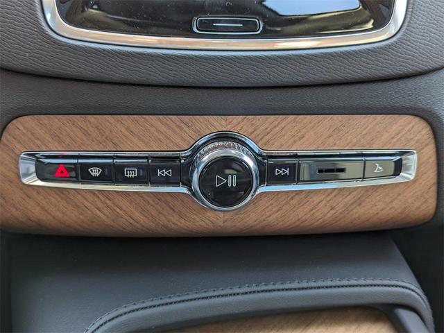 Photo of 2025 Onyx Black Volvo XC90 Plug-In Hybrid