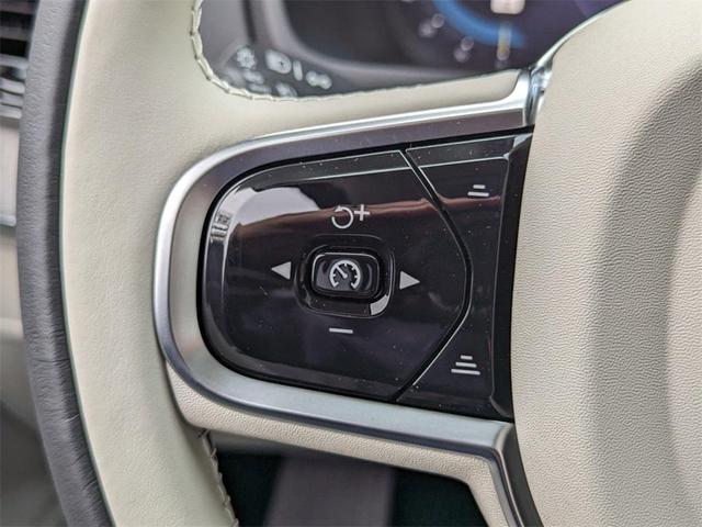 Photo of 2025 Platinum Gray Metallic Volvo XC90 Plug-In Hybrid