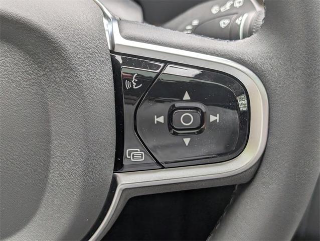 Photo of 2025 White Volvo XC90 Plug-In Hybrid