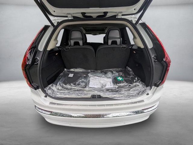 Photo of 2025 White Volvo XC90 Plug-In Hybrid