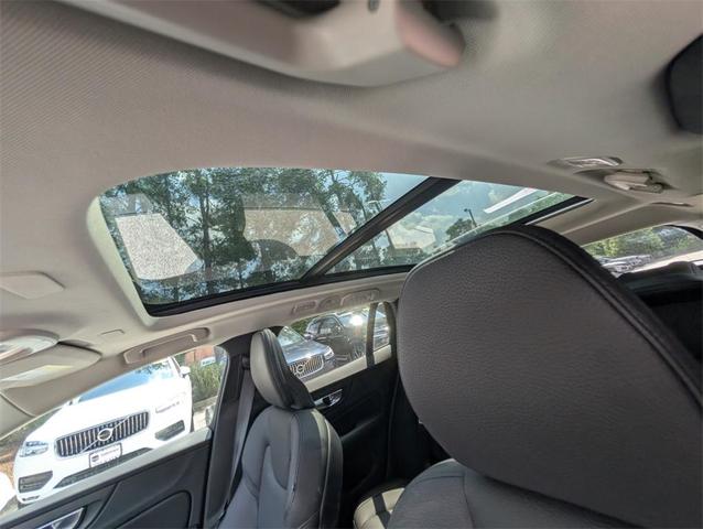 Photo of 2024 Crystal White Metallic Volvo V60 Cross Country