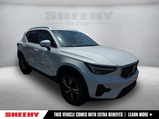 2025 Volvo XC40