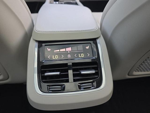 Photo of 2023 Denim Blue Metallic Volvo XC90