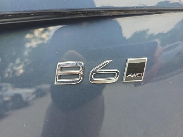 Photo of 2023 Denim Blue Metallic Volvo XC90