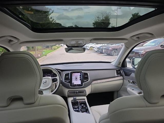 Photo of 2023 Denim Blue Metallic Volvo XC90