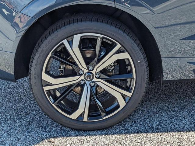 Photo of 2025 Blue Volvo XC60