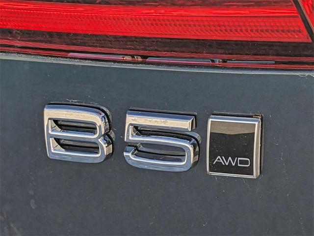 Photo of 2025 Blue Volvo XC60