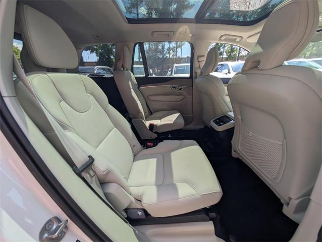 Photo of 2025 White Volvo XC90
