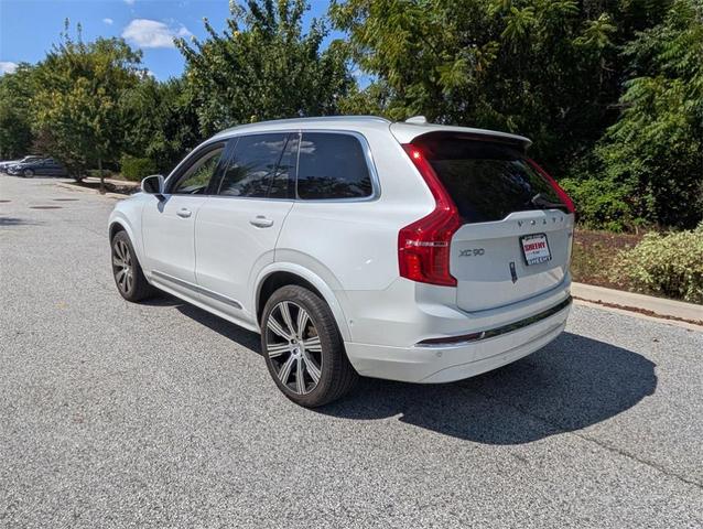 Photo of 2025 White Volvo XC90