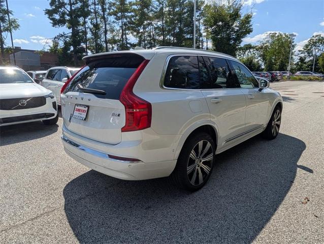 Photo of 2025 White Volvo XC90