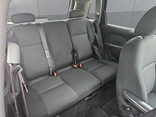Photo of 2003 blue Chrysler PT Cruiser