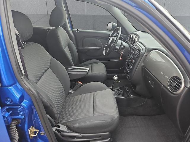 Photo of 2003 blue Chrysler PT Cruiser