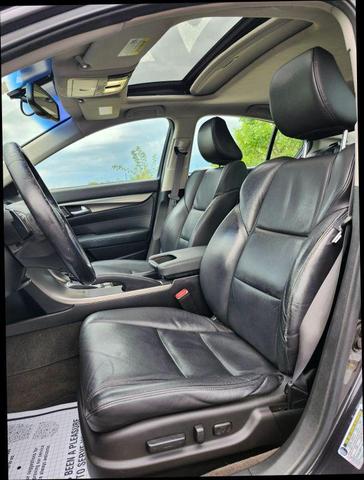 Photo of 2013 Graphite Luster Metallic Acura TL