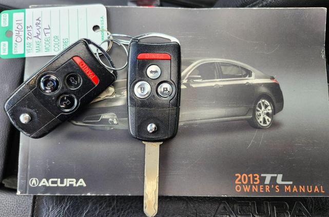 Photo of 2013 Graphite Luster Metallic Acura TL