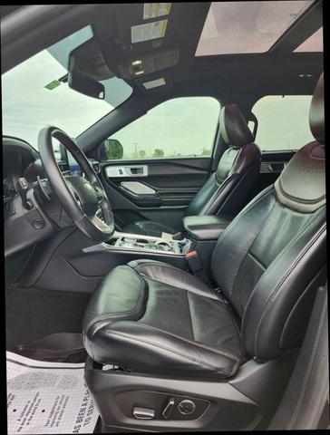Photo of 2020 Agate Black Metallic Ford Explorer