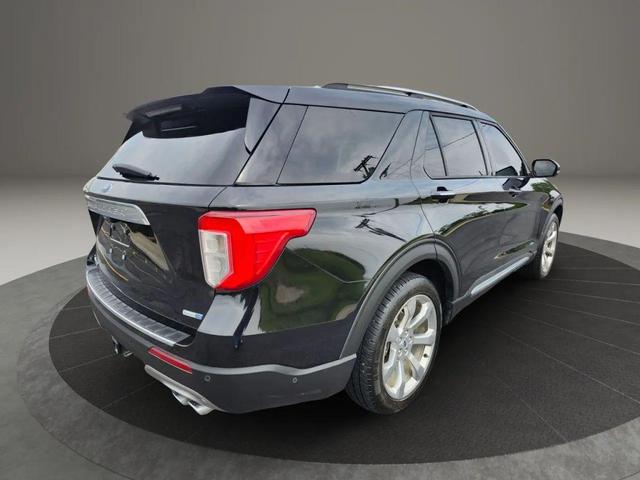Photo of 2020 Agate Black Metallic Ford Explorer
