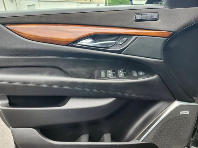 Photo of 2019 Black Cadillac Escalade