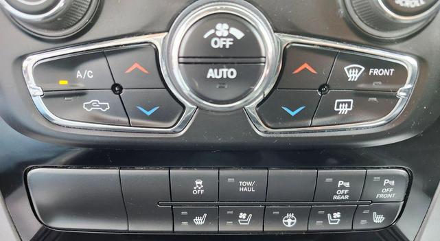 Photo of 2016 Blue Streak Pearlcoat RAM 1500