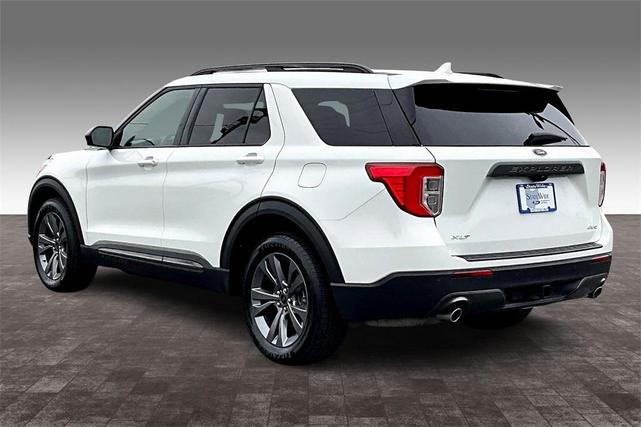 Photo of 2022 Star White Metallic Tri-Coat Ford Explorer