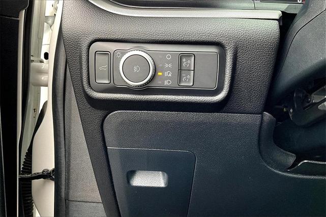 Photo of 2022 Star White Metallic Tri-Coat Ford Explorer