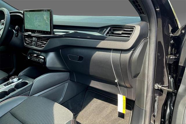 Photo of 2025 Agate Black Metallic Ford Escape