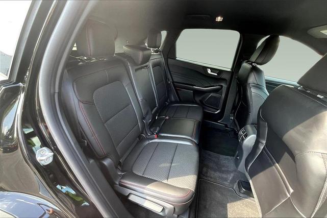 Photo of 2025 Agate Black Metallic Ford Escape