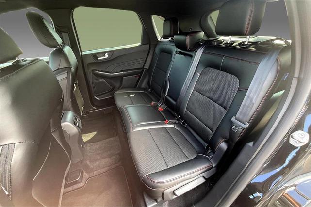 Photo of 2025 Agate Black Metallic Ford Escape