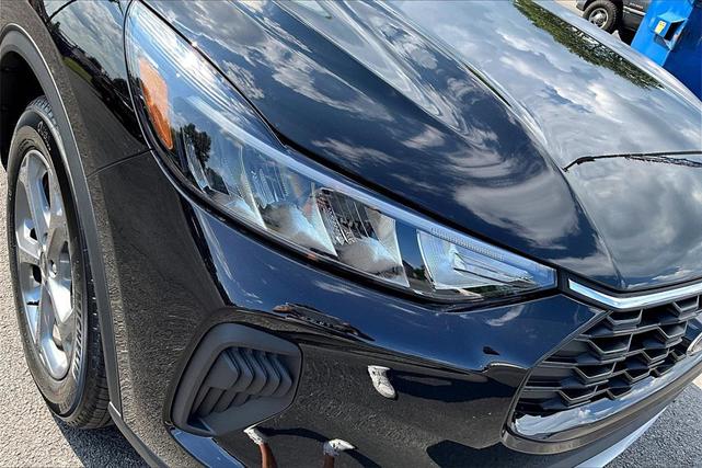 Photo of 2025 Agate Black Metallic Ford Escape