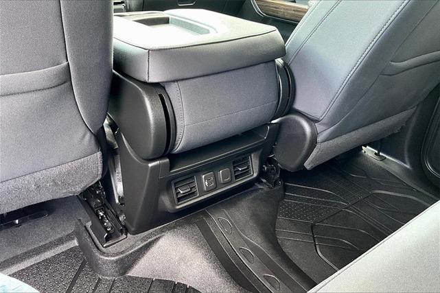 Photo of 2020 Silver Ice Metallic Chevrolet Silverado 1500