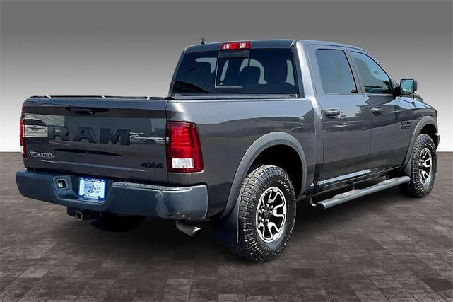 Photo of 2016 Granite Crystal Metallic Clearcoat RAM 1500
