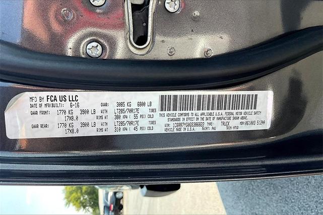 Photo of 2016 Granite Crystal Metallic Clearcoat RAM 1500