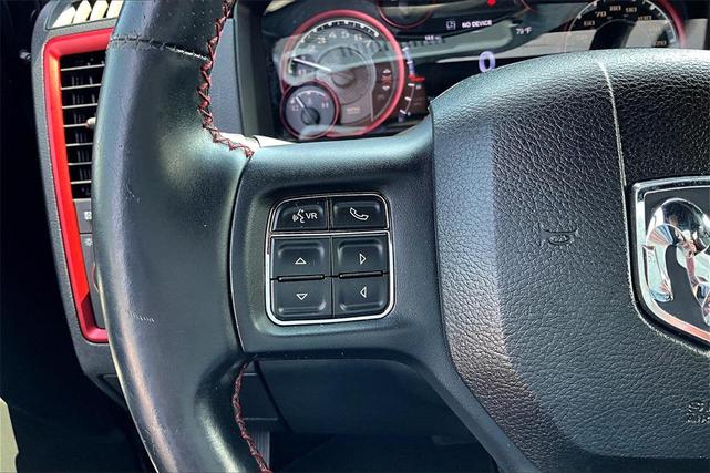Photo of 2016 Granite Crystal Metallic Clearcoat RAM 1500
