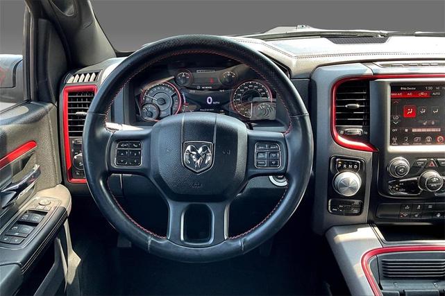 Photo of 2016 Granite Crystal Metallic Clearcoat RAM 1500